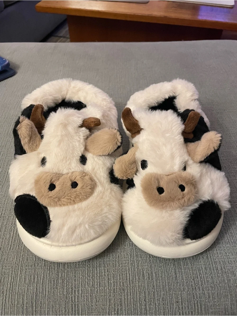 Slippers Kids Cow Fuzzy Plush Warm non slip New US little kid sizes 12 -13.5